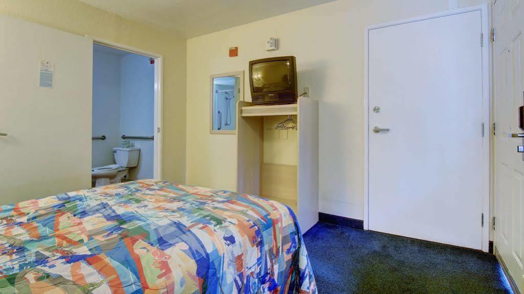 Hotel 6-columbus, Ga