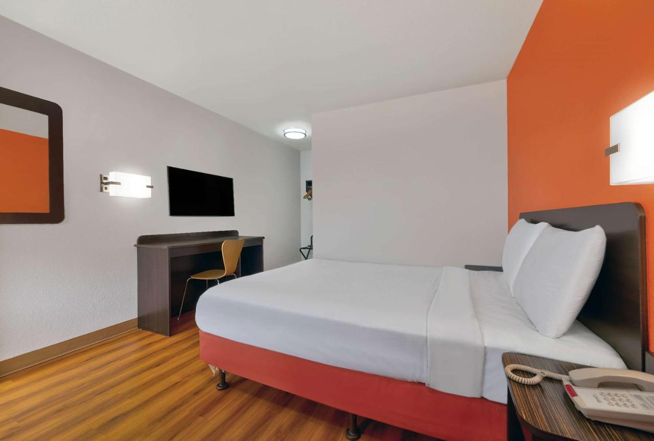 Hotel 6-columbus, Ga Columbus