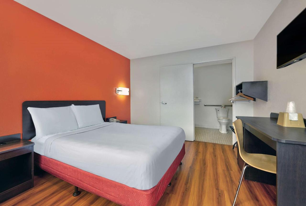 6-columbus, Ga Hotel
